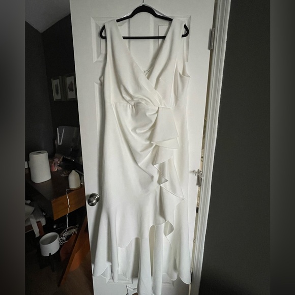 Betsy & Adam Plus Size White High Low V- Neck Dress - Picture 2 of 3